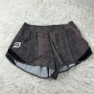 Lululemon Hotty Hot Low Rise Short 4"